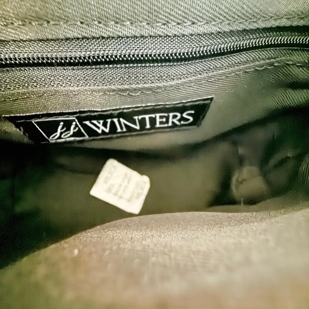 JJ Winters NEW Saddle Crossbody Bag Tan Flap Ring Tassel vegan Adjustable‎